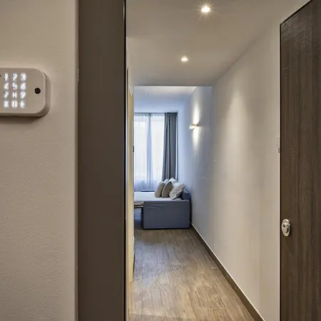 Comfort Studio In Brignole De Ferrari By Wonderful Italy * جنوة